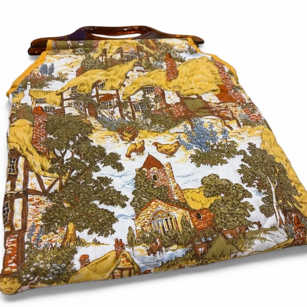 Vintage Cotswold Quilted Tote English Village Bull Inn Lucite Handle Large‎